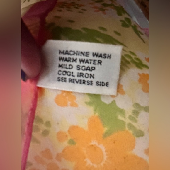 Vintage 1960s Floral Spring Pastel Scarf Hand Rolled made in Japan - Picture 11 of 12